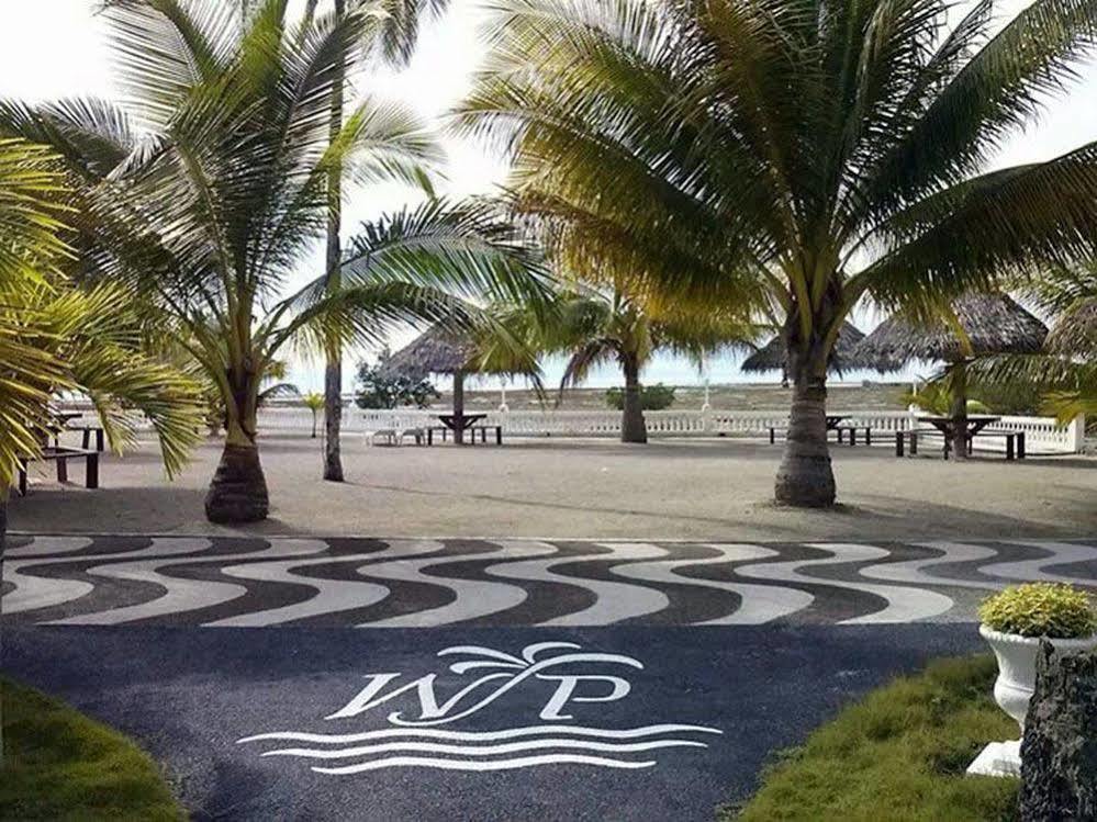 Whispering Palms Island Resort Bacolod Exteriör bild